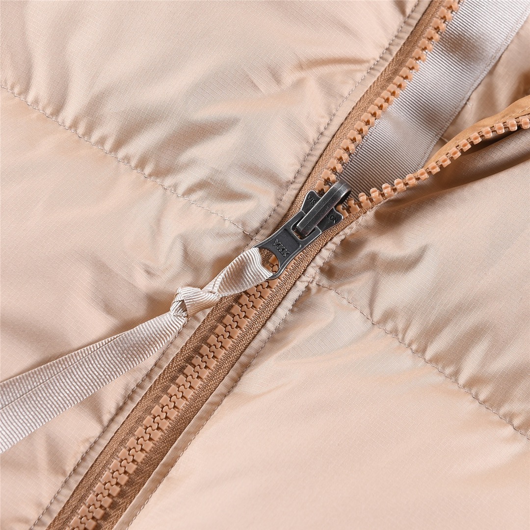 thenorthface羽绒服多少钱,侃爷穿的北面羽绒服1992