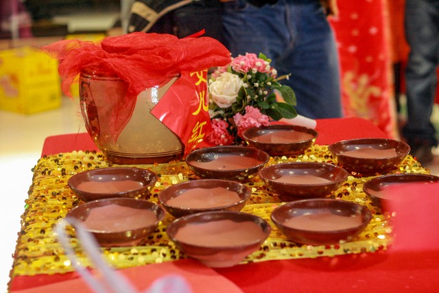 情人节父母的故事,情人节跟父母怎么过才有意义呢