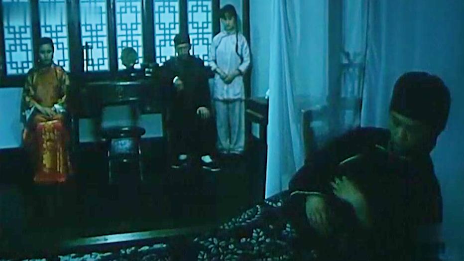 旧社会妇女悲惨命运的老电影,旧社会妇女悲惨命运的电影