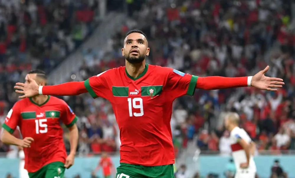 卫冕冠军法国,法国夺冠世界杯2018捧杯