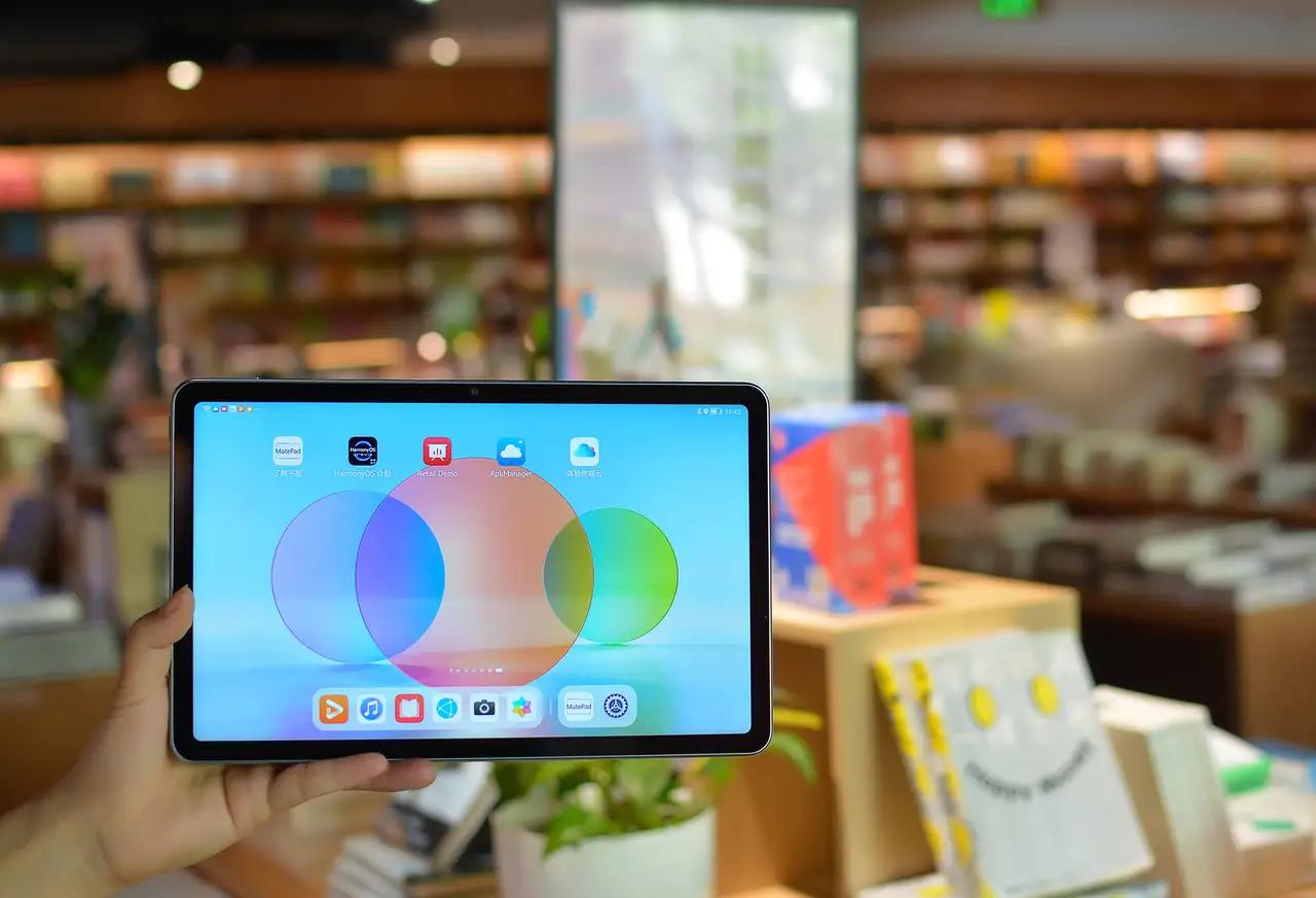 华为小米苹果平板电脑对比,华为目前最值得购买的平板电脑