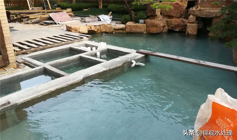 阳台做鱼池渗水怎么办,瓷砖鱼池渗水快速补漏