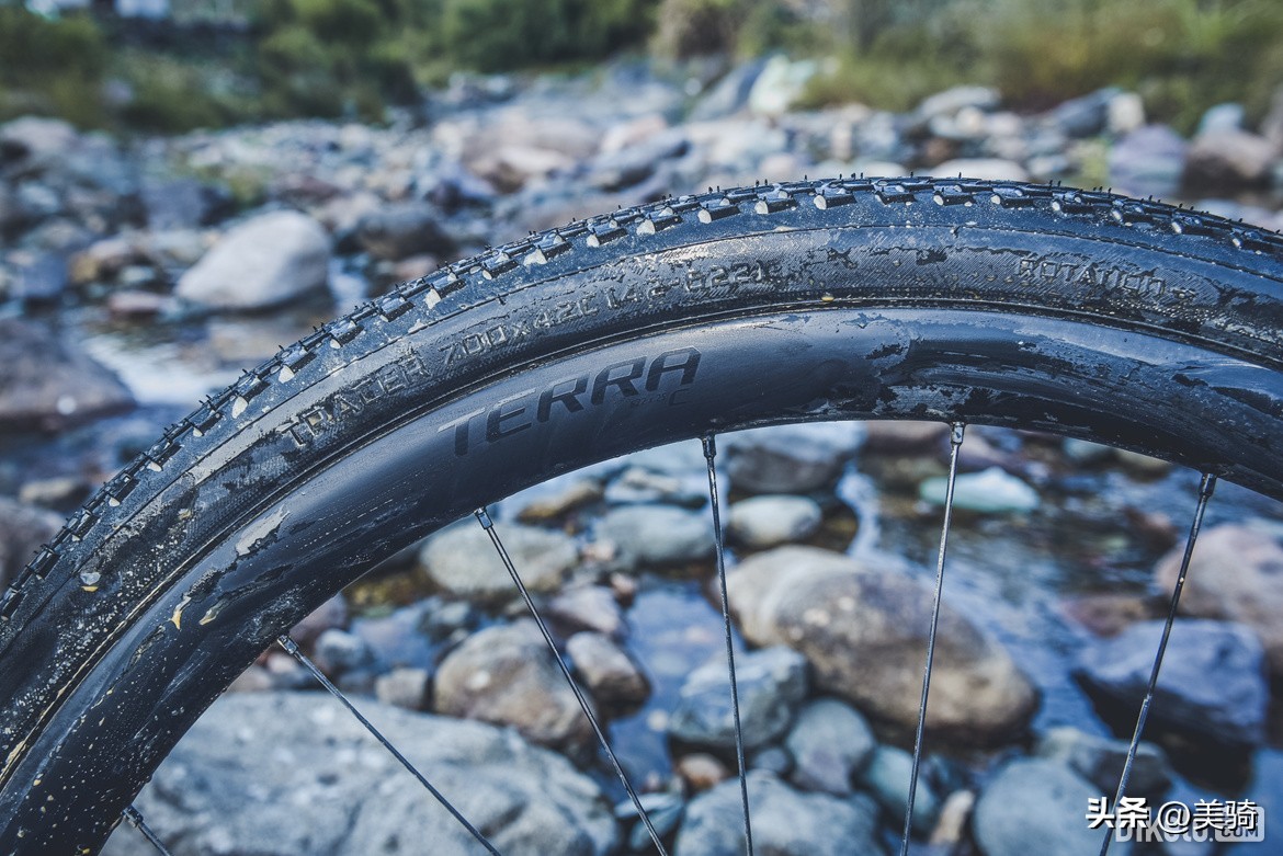 快乐重型“瓜”闪电全新DivergeSTR全地形公路车评测