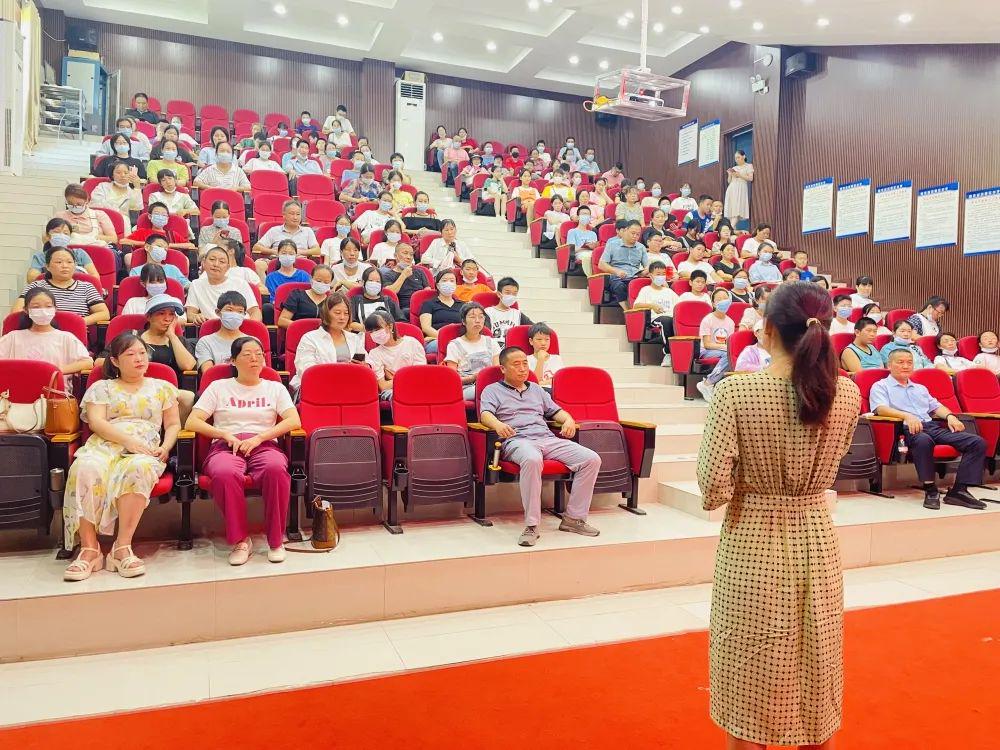 信阳市南湾湖风景区中学:少年心事当凌云,飞扬青春入南湖