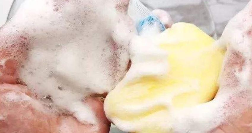 一女子坚持上海药皂洗头半年,一女子坚持硫磺皂洗头半年生发