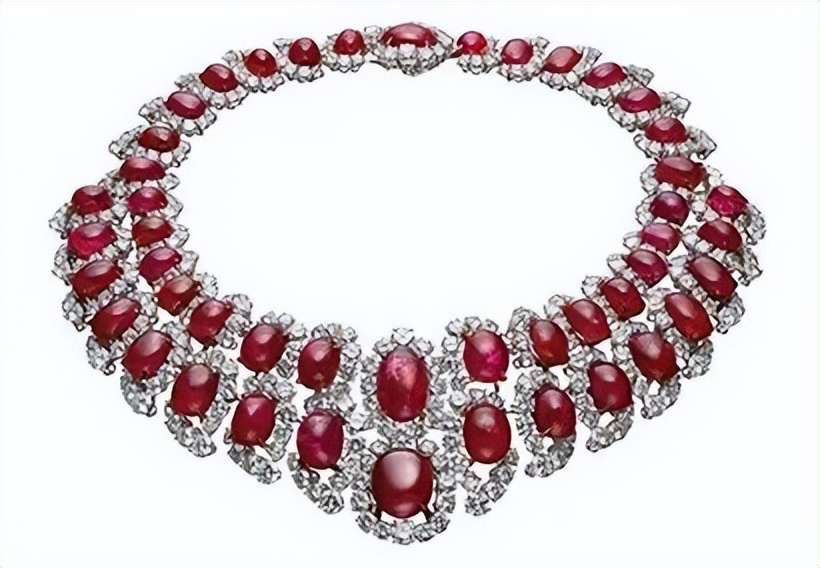 见证你投资眼光的时候到啦!王室最爱,拍卖必争的“宝石之王”你入手了吗?