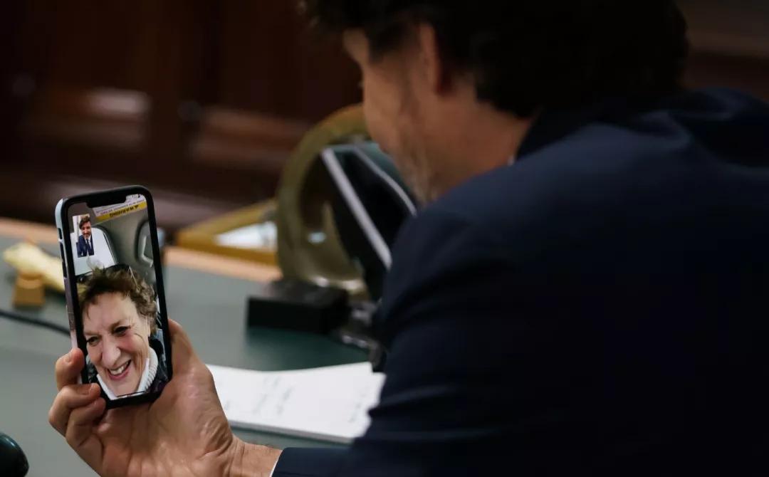 特鲁多个人图片,特鲁多贺新年