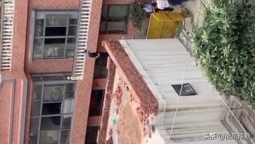 农村盖房前面的房子比后面盖的高，对后面有影响吗？有什么规矩？