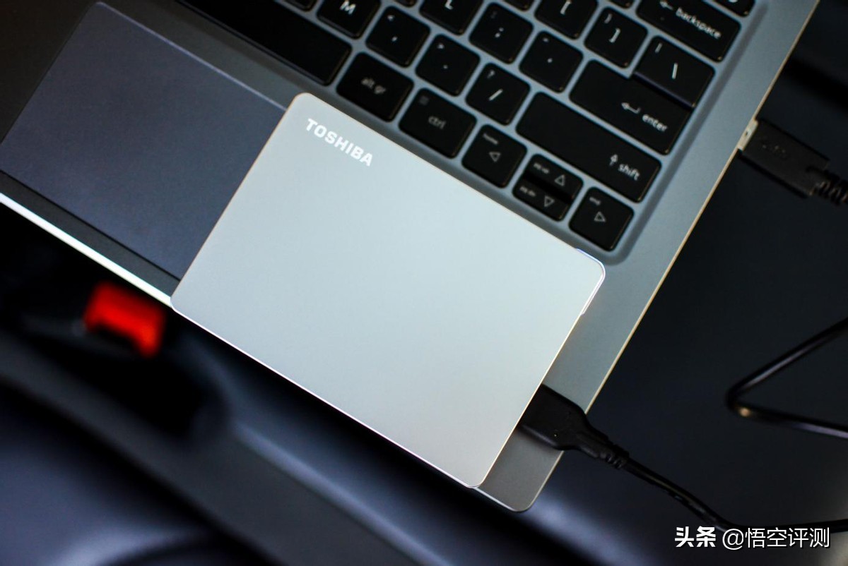 东芝移动硬盘推荐,东芝移动硬盘slim和flex优缺点