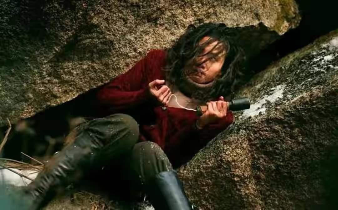 悬崖和潜伏谁拍得早,潜伏和悬崖哪部更经典