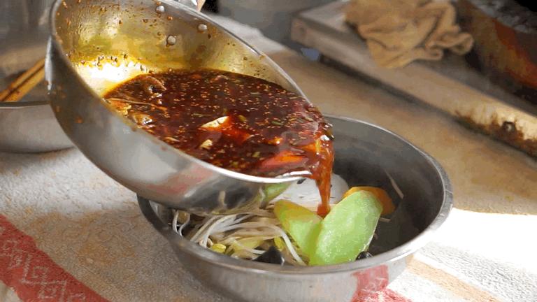 最详细成都旅游攻略,三天成都旅游全攻略