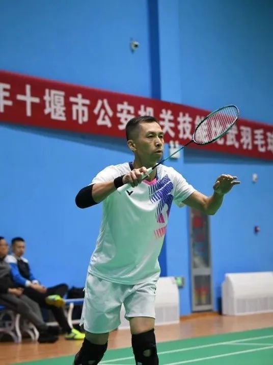 谁羽争锋杯羽毛球比赛,谁羽争锋羽毛球馆电话