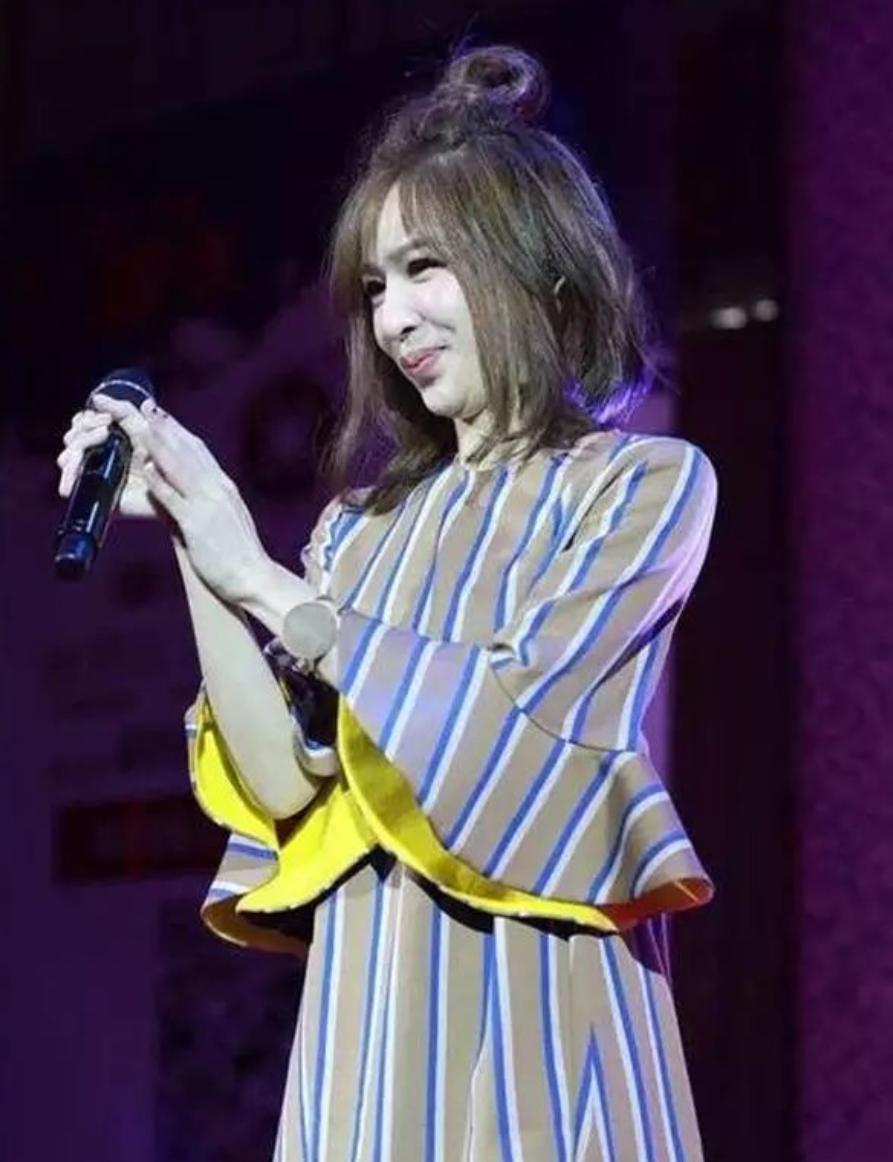 40岁王心凌为何翻红,王心凌最近是凭借什么翻红的