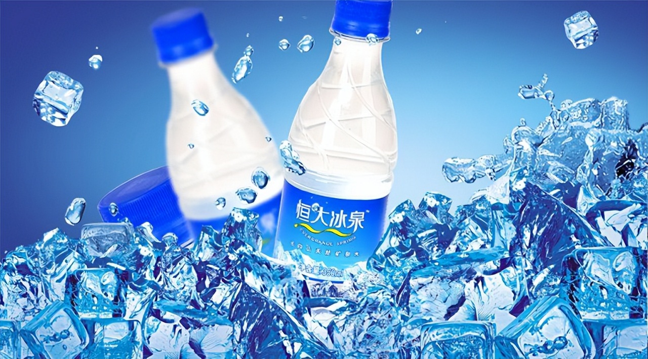 恒大冰泉10个亿打广告,恒大冰泉为什么要重新定位