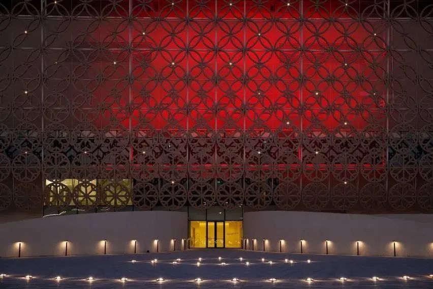 建筑之美缔造非凡艺术魅力,建筑之美玻璃金字塔