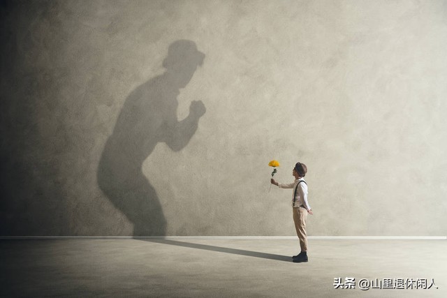 侄儿考上高中借宿3年,侄子借读三年考学后寒心