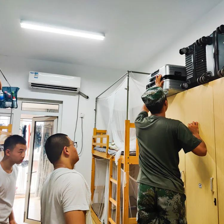 高标准军训,威武霸气的军训