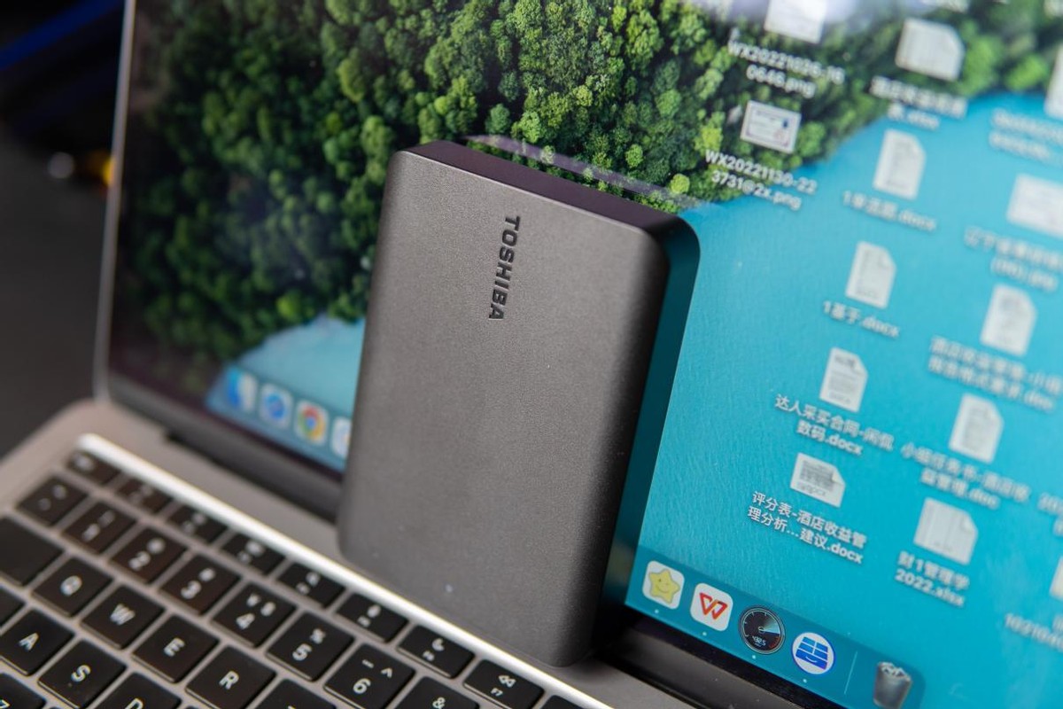 东芝移动硬盘新小黑a52TB评测,东芝新小黑移动硬盘