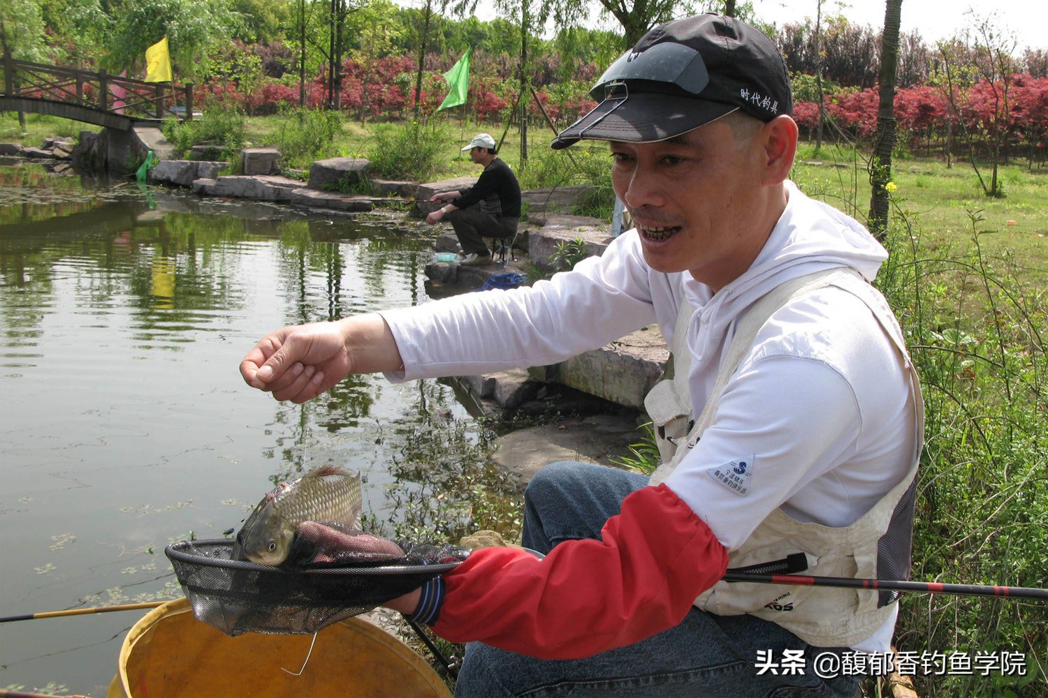 钓黑坑鲫鱼的技巧和方法,钓黑坑鲫鱼的方法与技巧