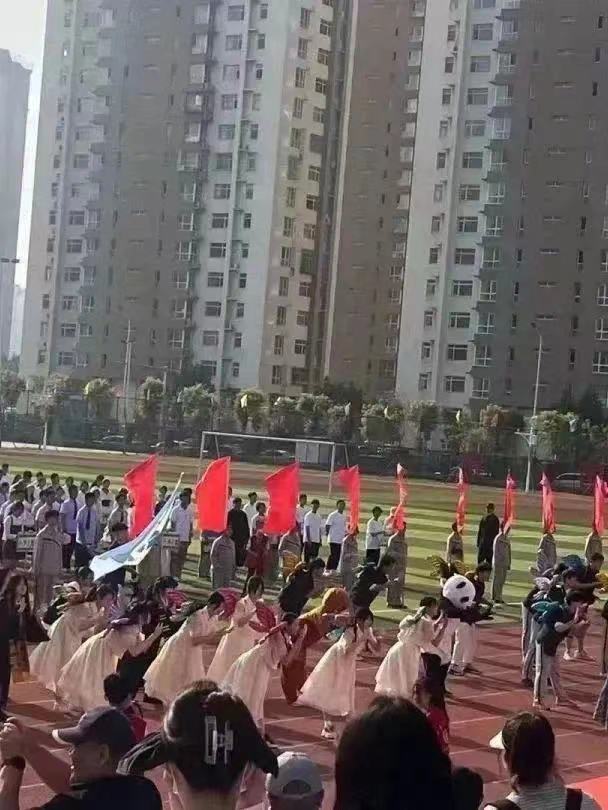 强身健体激扬青春校园运动会,学校校园运动会回顾