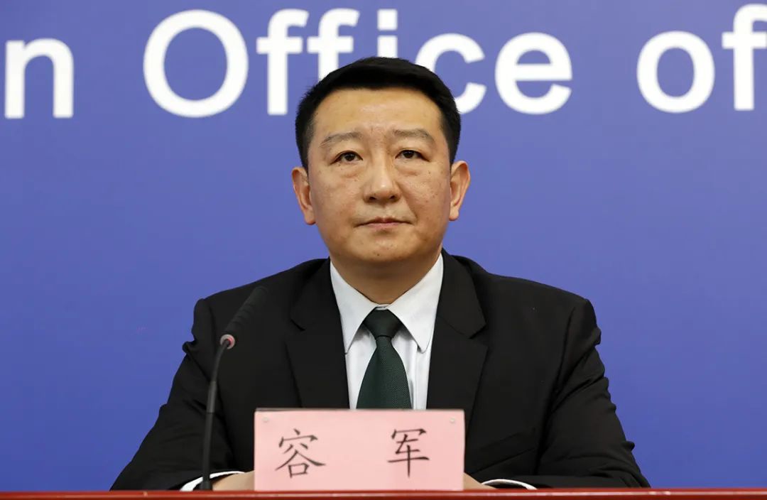 发布会汇总｜本轮疫情有两条独立传播链，明起公交地铁部分车站查验健康码