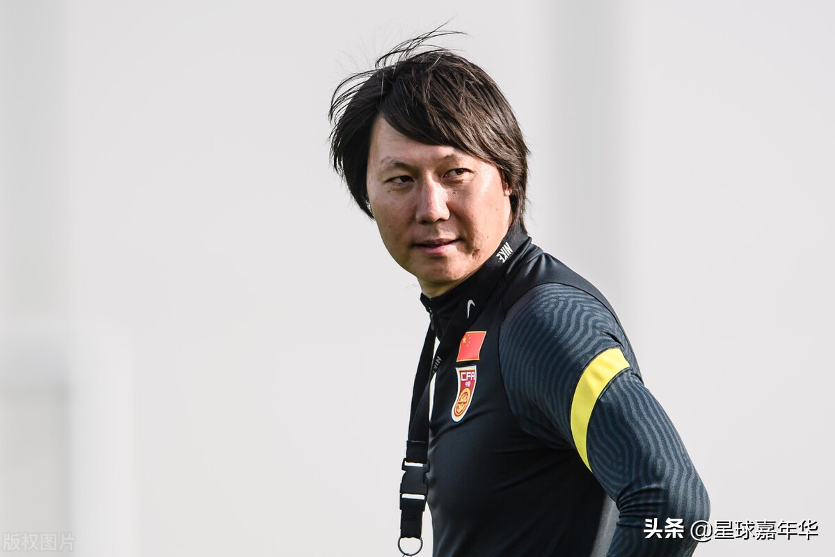 感恩过去所有！黄晓明离婚的这句话，为什么值得国足球迷学习？