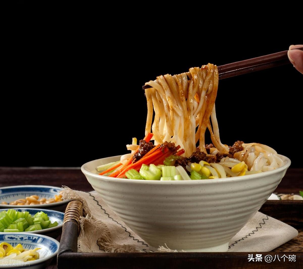 食材碱性用什么来中和,食物酸碱度大全