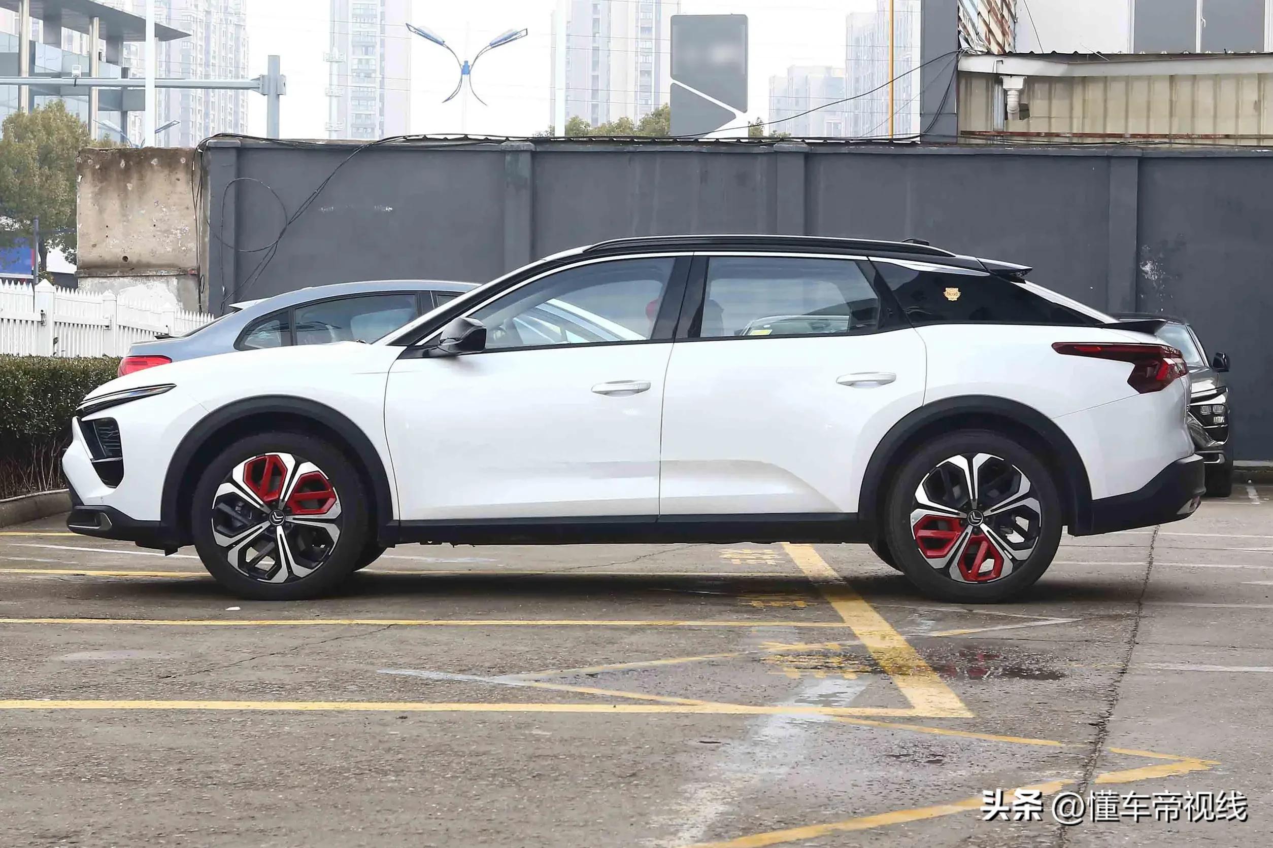 东风雪铁龙凡尔赛c5x成新爆款,东风雪铁龙凡尔赛c5x混动落地