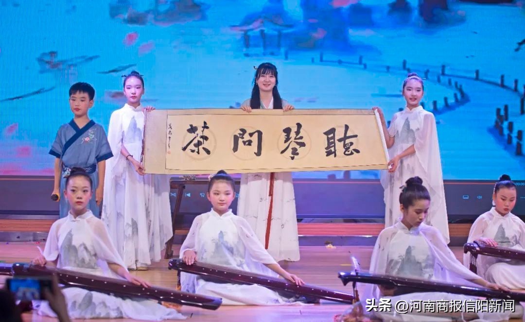 文艺汇演拔河啦啦操,啦啦操汇演