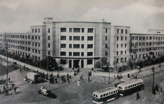 成都公交进化史,成都公交的发展史简介