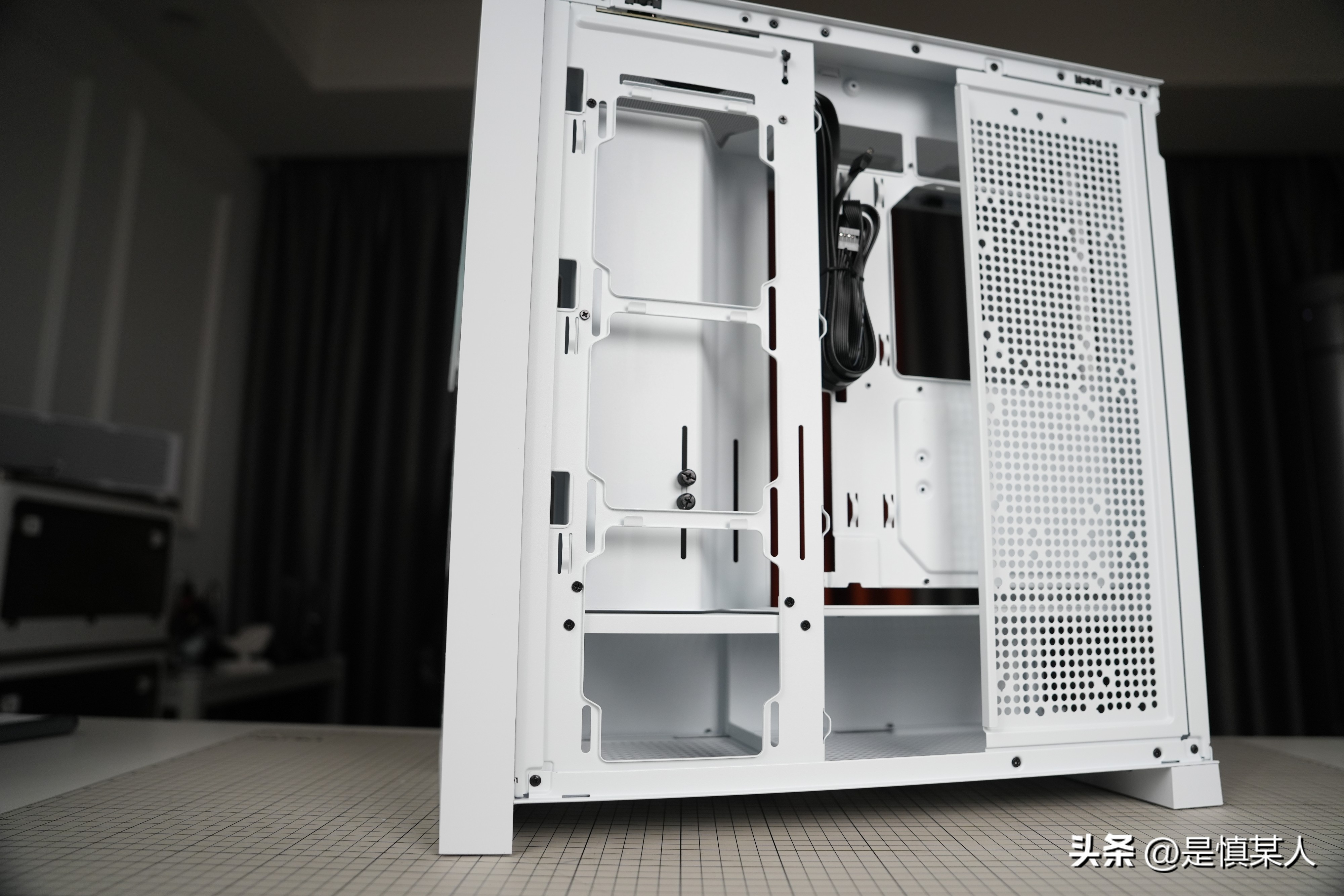 鑫谷昆仑御风机箱评测,鑫谷冰霜360argb冰山版水冷