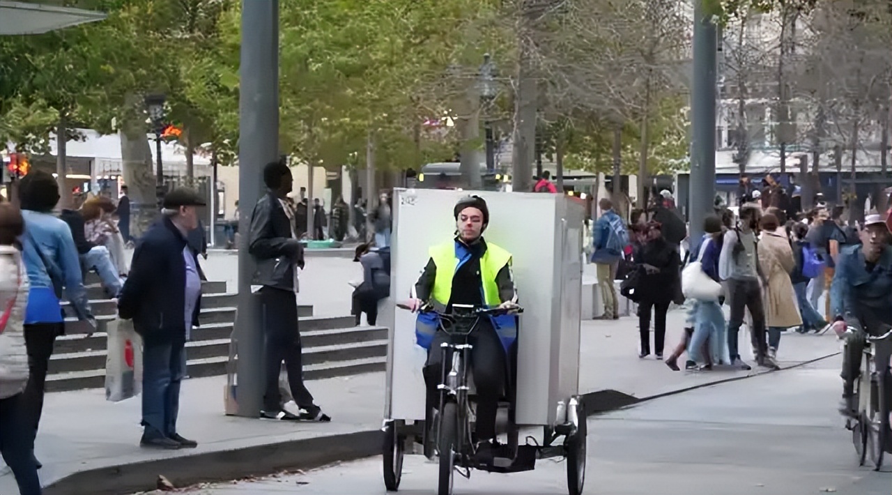 凡尔赛，实至名归！法国快递员吐槽7小时工作太累