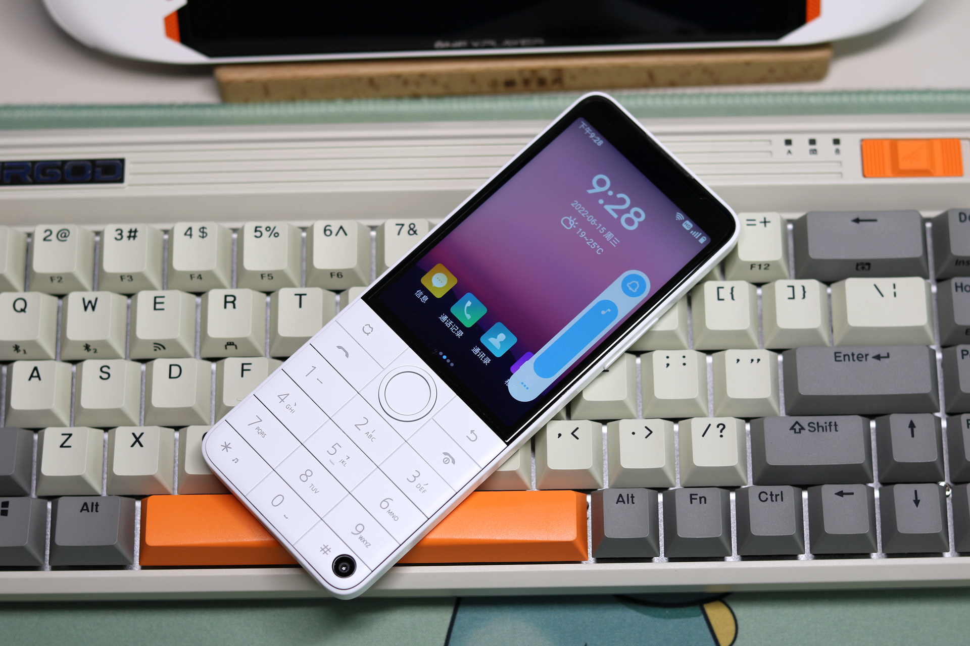 多亲手机f22pro价格,多亲f22pro手机的配置