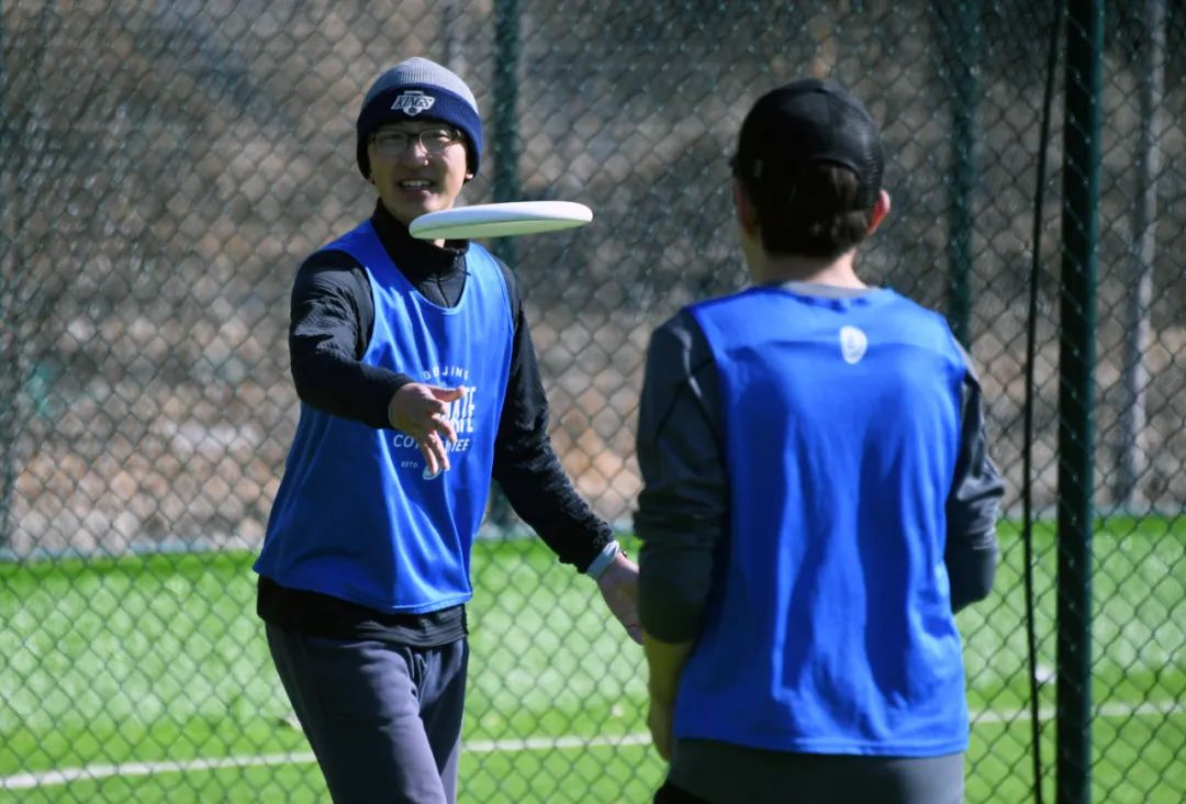 小众运动门槛低受年轻人追捧,时尚小众运动款