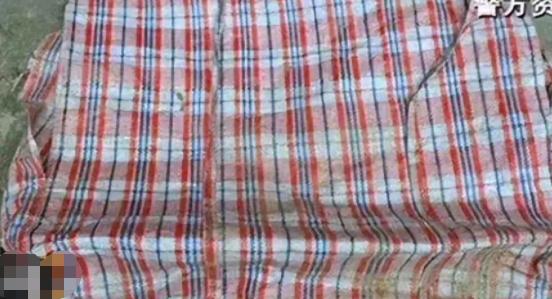 腹部玫瑰纹身女尸案,纹身女尸疑案