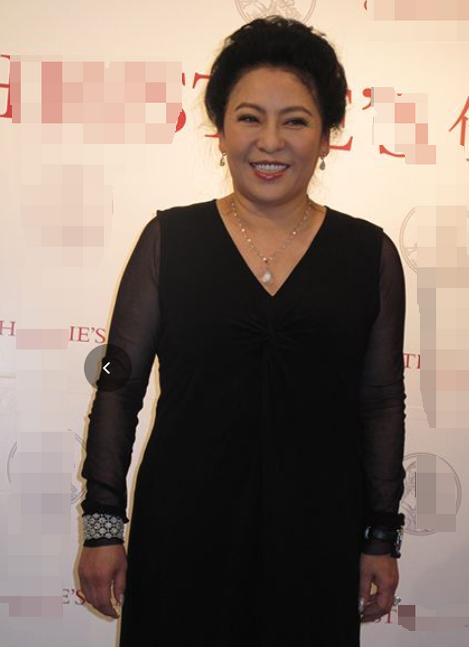 豪横富二代遇上拜金女彩礼50万,豪横富二代遇上拜金女50万彩礼