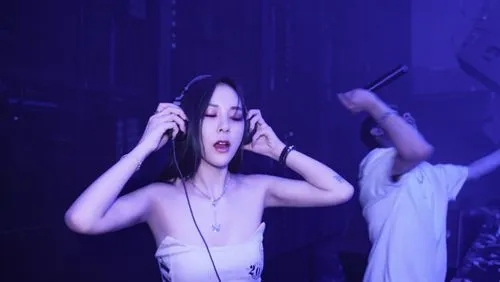 21岁女孩肠道溃烂,女子一周七次肠道溃烂