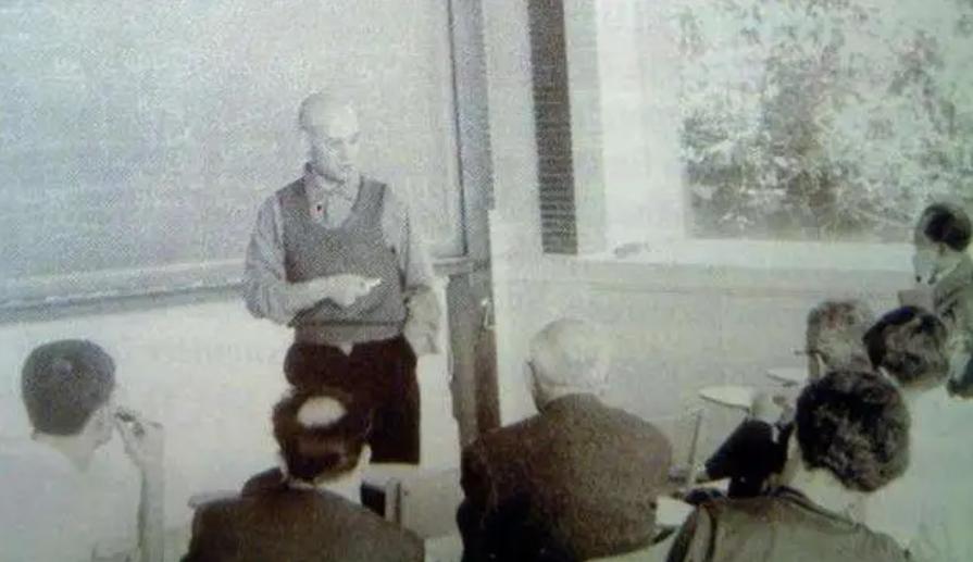 黎曼几何预言高维空间,科学家证明了4维的存在