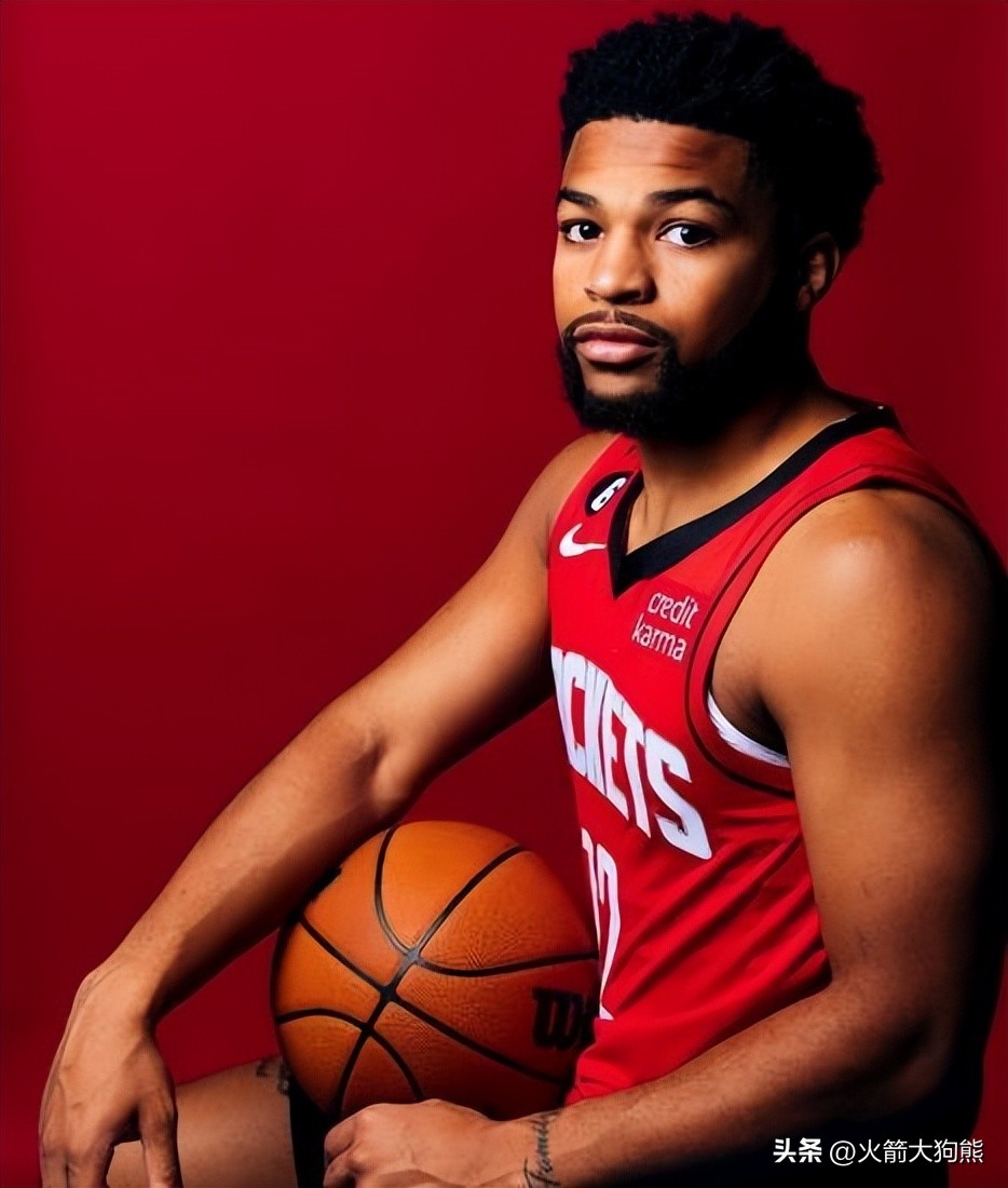 好久不见！火箭双向后卫现身训练场，合同到期仍在苦练，留队有戏