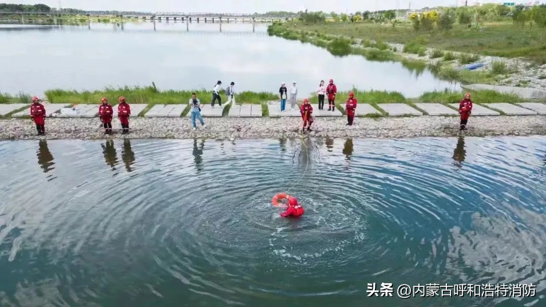 溺水的防范与自救直播公益亲子课,芒果tv湖南教育直播防溺水