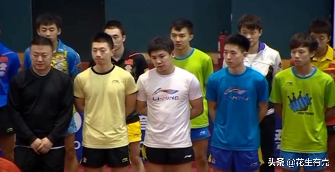 19年王楚钦看孙颖莎打球,陈玘刘国梁评价