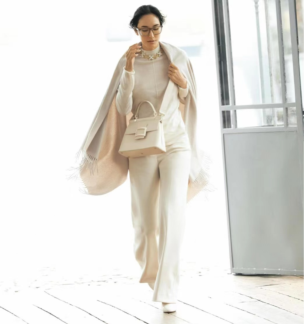 会穿衣服的女人怎么搭配,百变穿搭技巧