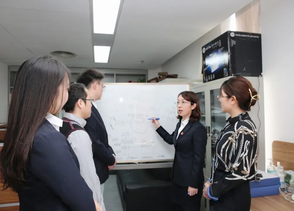 首发集团投资公司董事长,集团成立15周年先进个人事迹