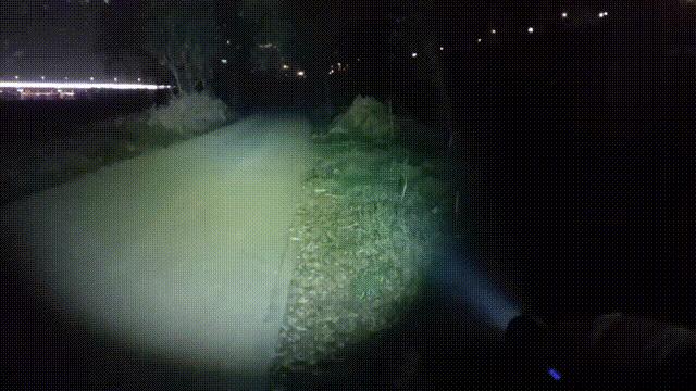 纳丽德手电筒p82测评,新标准战术手电对比纳丽德p80