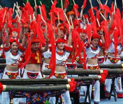 五十六个民族服饰视频,五十六个民族服饰完整版