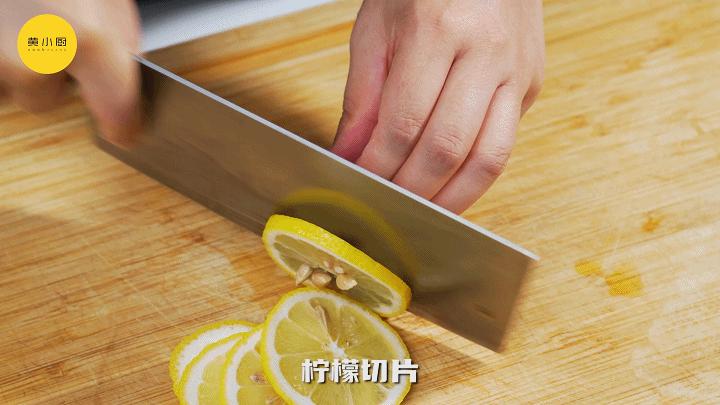 每天喝一杯柠檬百香果水的好处,超好喝百香果柠檬水