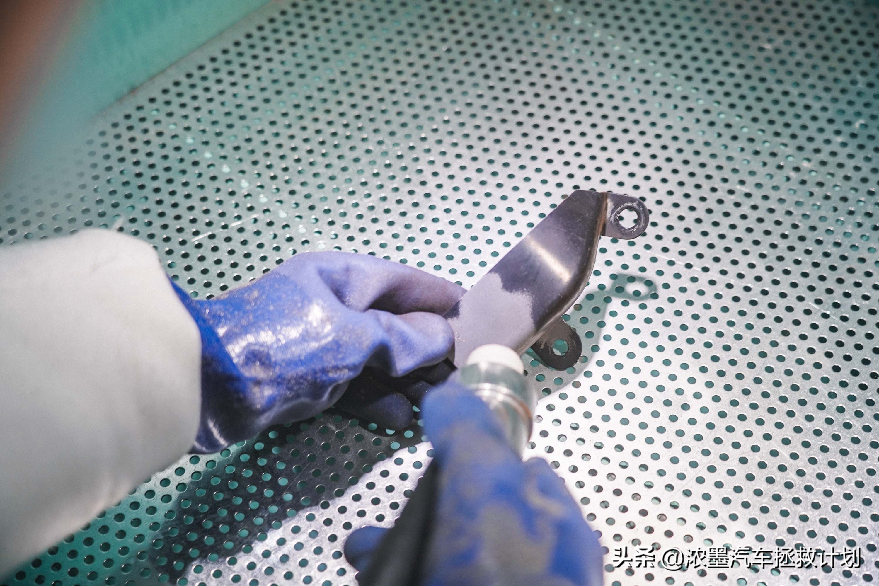 上篇｜用极致的工艺修复16年前的LX470，无惧疾风骤雨放怀前行