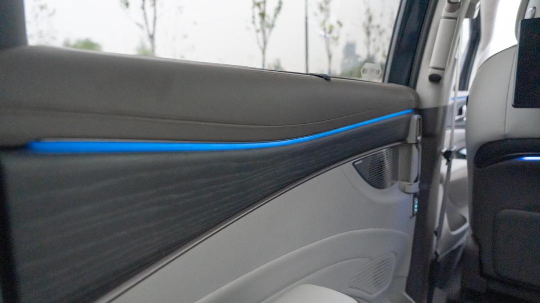 国产汽车比亚迪mpv腾势,国产mpv排行榜前十名腾势