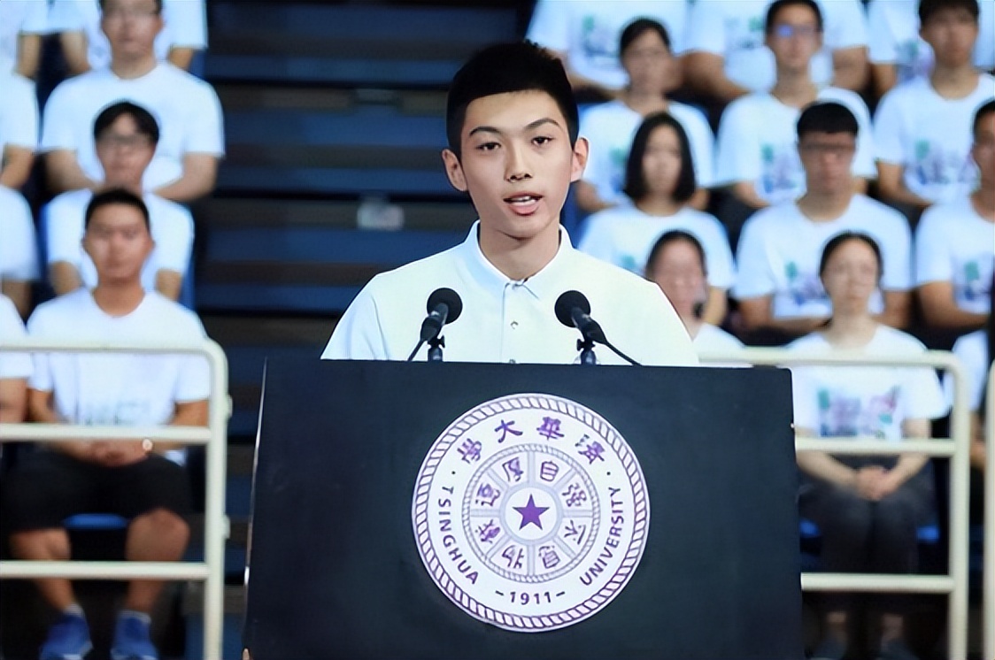 清华学姐透露：“学生会主席”真实待遇，历届学生主席皆非池中物