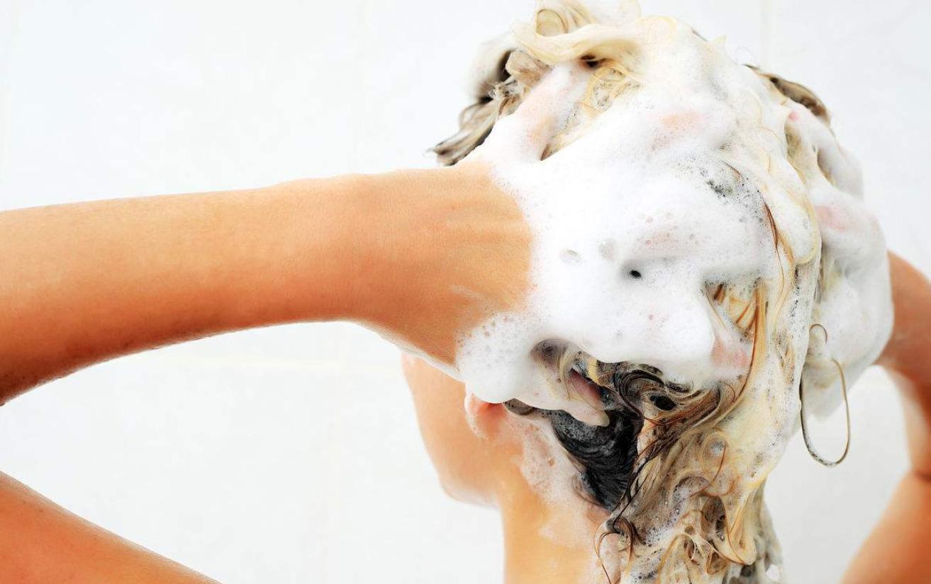 鱼碰头发会掉头发吗,鱼双双抖音